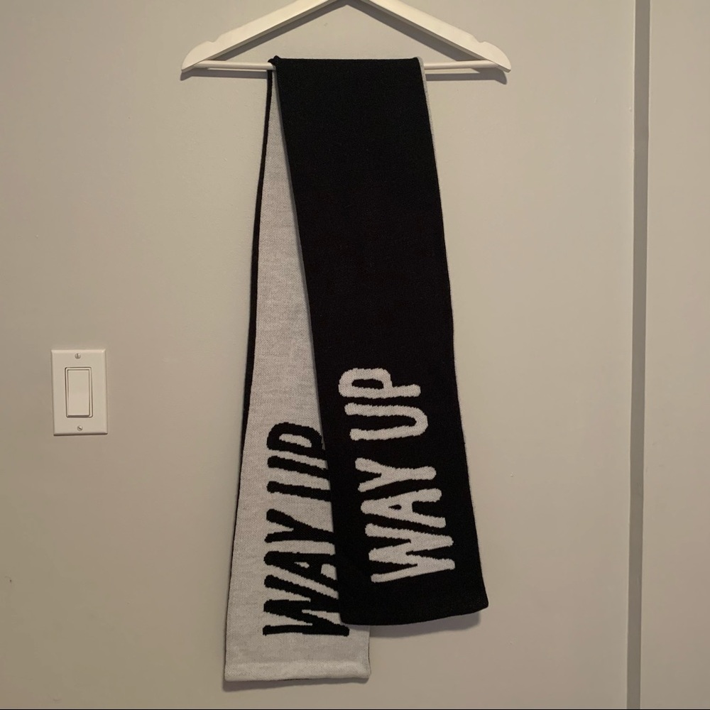 OVO Reservable Way Up Scarf 🧣